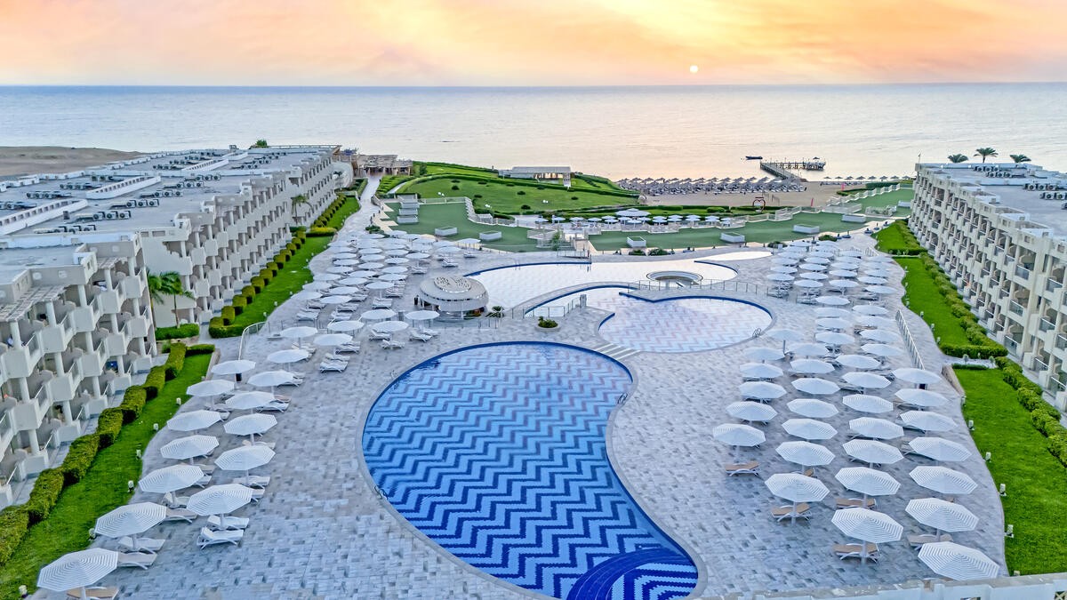 Sirena Beach Resort - 85 km 70 min from €40