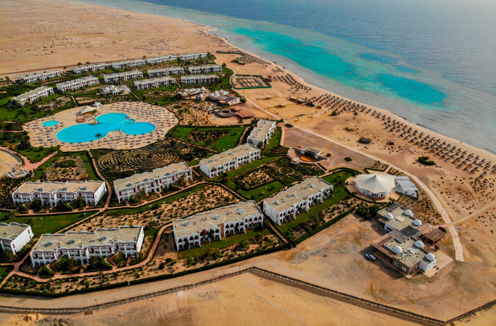 Gorgonia Resort - 112 km 100 min from €40
