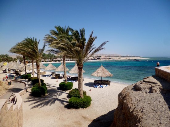 Mövenpick El Quseir - 87 km 75 min from €35
